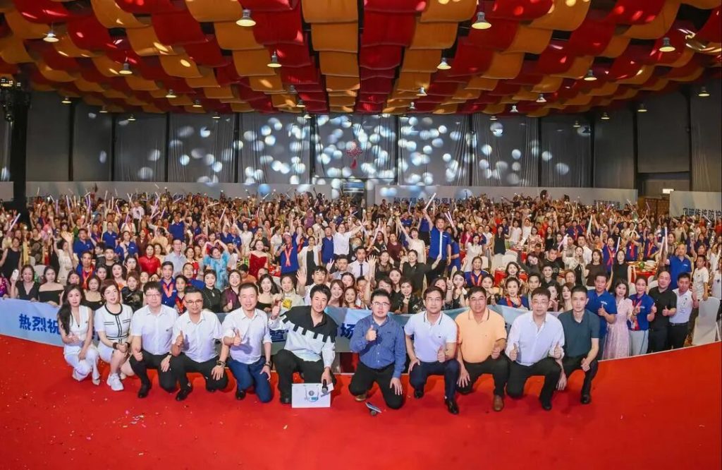 秘伴裤入围福布斯中国新消费影响力50，小吸牛董事长对话“新消费”