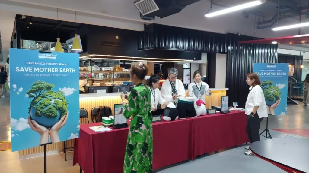 秘伴裤携手亚洲航空：以爱守护女性，以行动关爱地球！