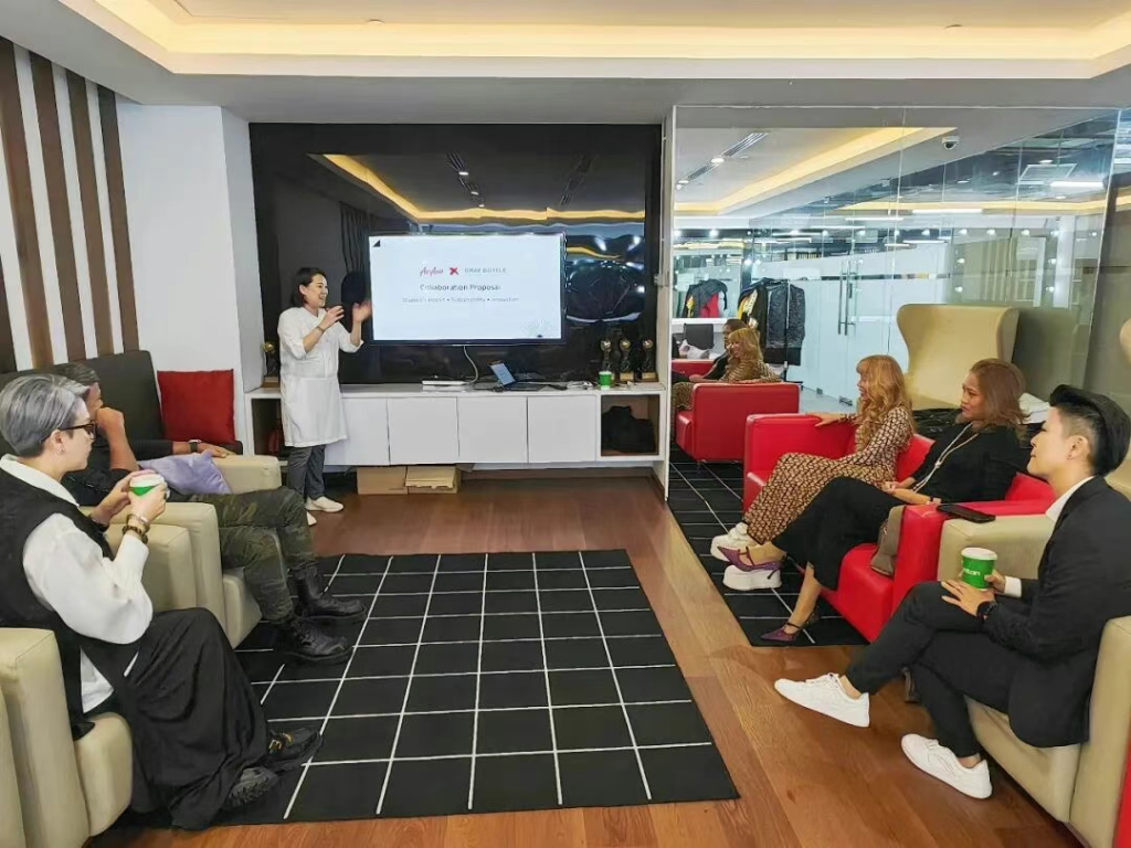 秘伴裤携手亚洲航空：以爱守护女性，以行动关爱地球！